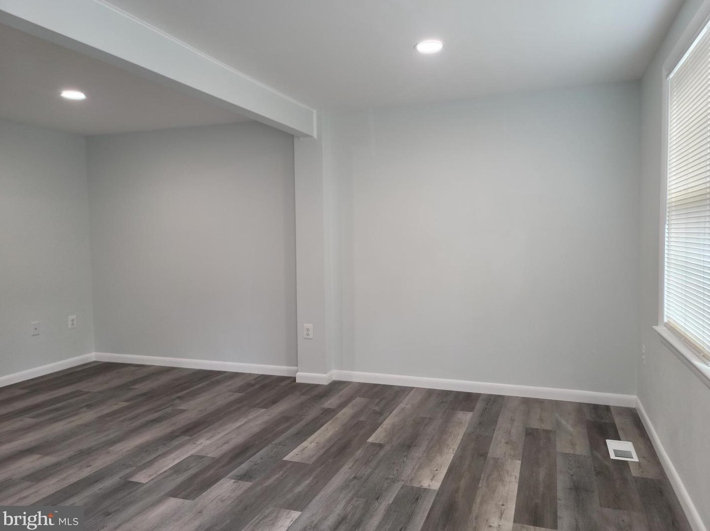6220 Hillside Rd, Springfield, VA 22152