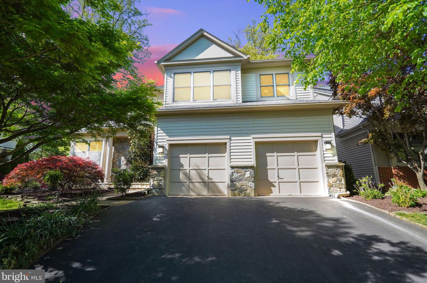 9968 Stone Vale Dr, Vienna, VA 22181-5931