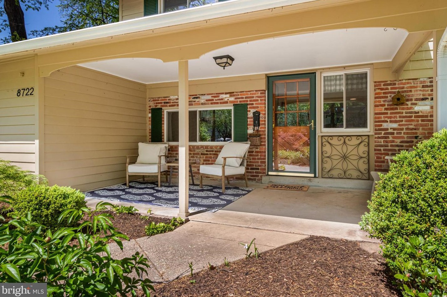 8722 Parliament Dr, Springfield, VA 22151