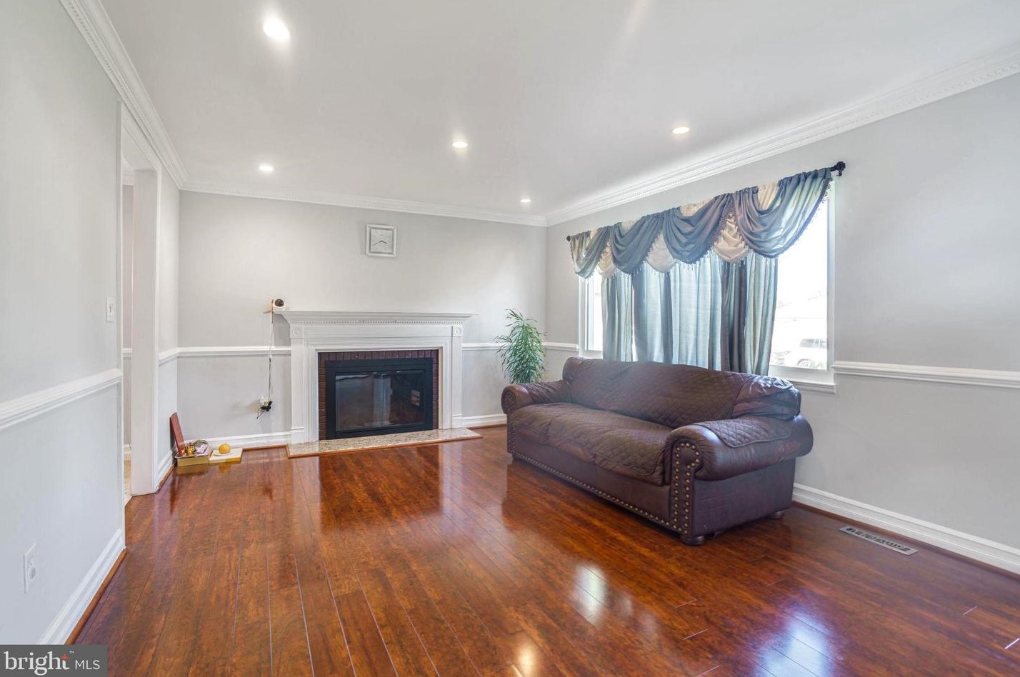 6204 Alamo St, Springfield, VA 22150