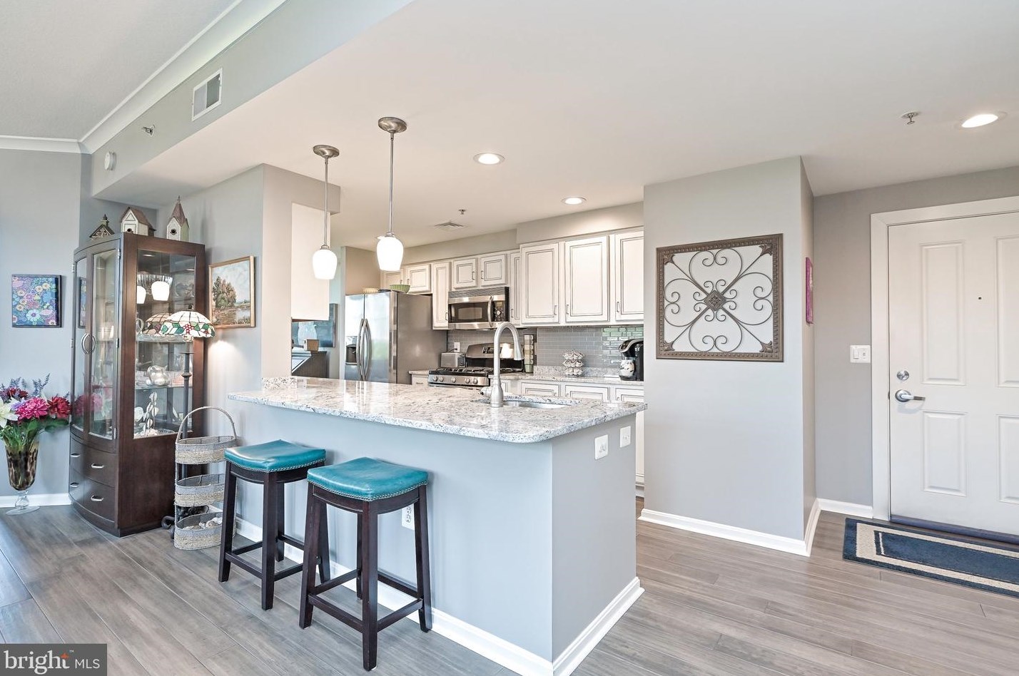 4480 Market Commons Dr #703, Fairfax, VA 22033