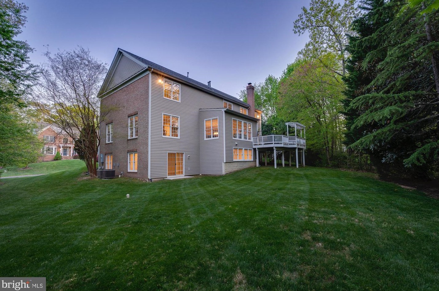 12024 Wandabury Rd, Vienna, VA 22124-2334
