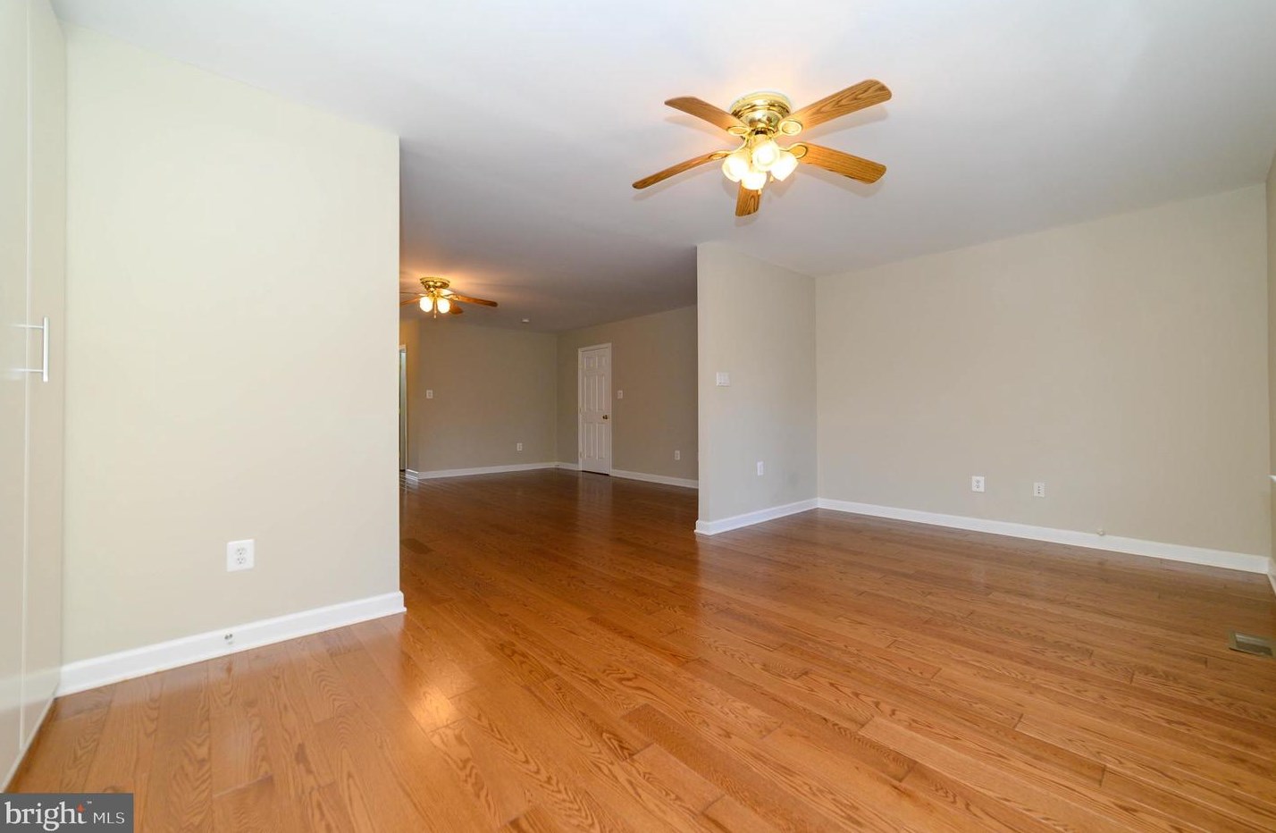 5438 Ruby Dr, Fairfax VA  22030-6338 exterior