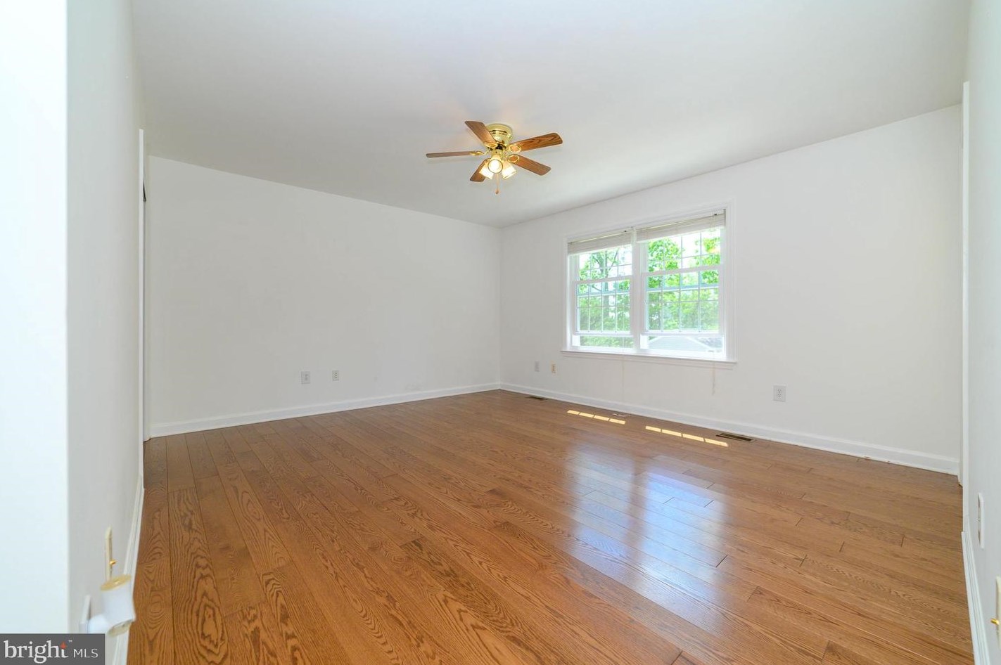 5438 Ruby Dr, Fairfax VA  22030-6338 exterior