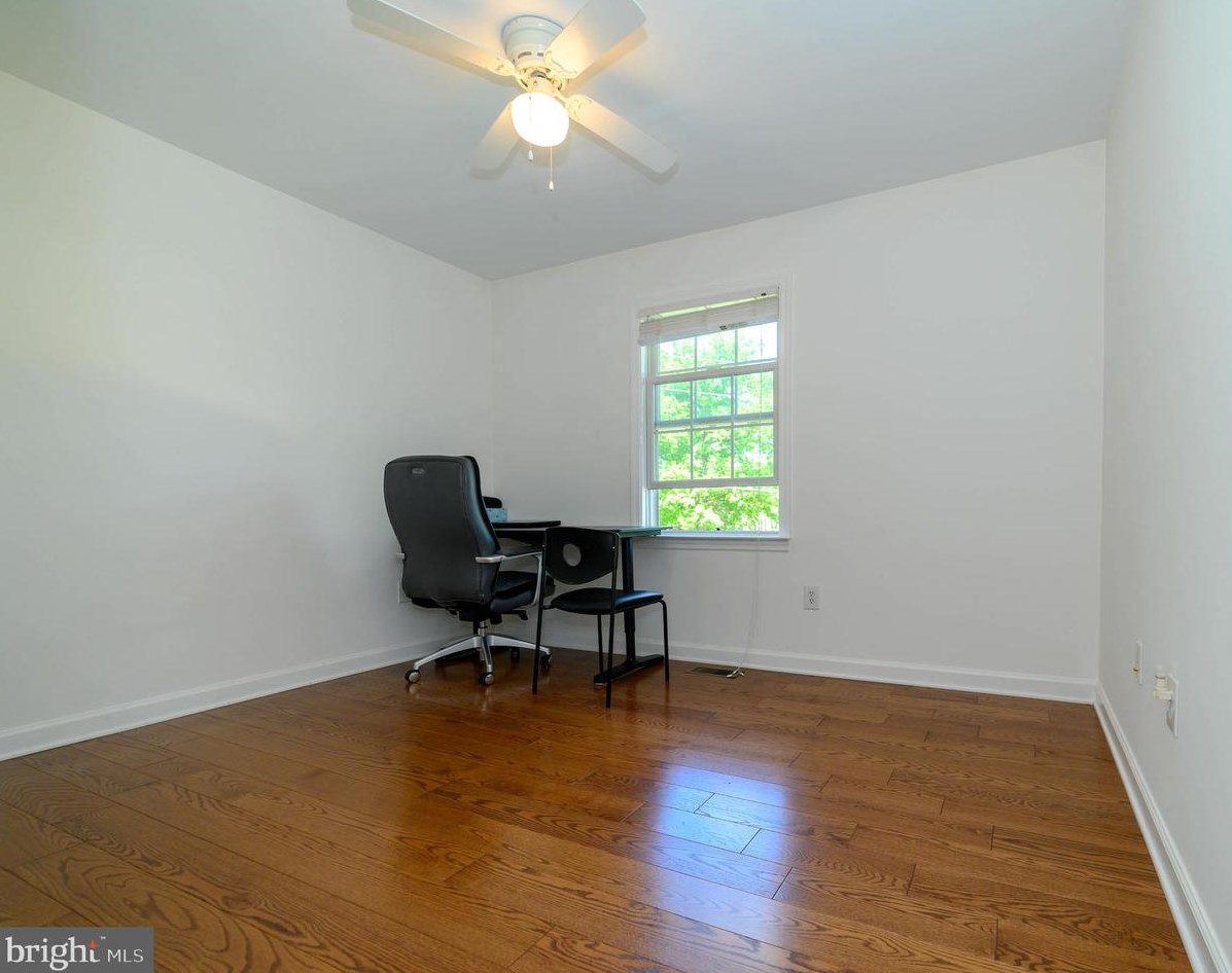 5438 Ruby Dr, Fairfax VA  22030-6338 exterior