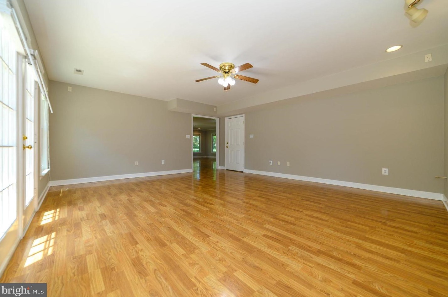 5438 Ruby Dr, Fairfax VA  22030-6338 exterior