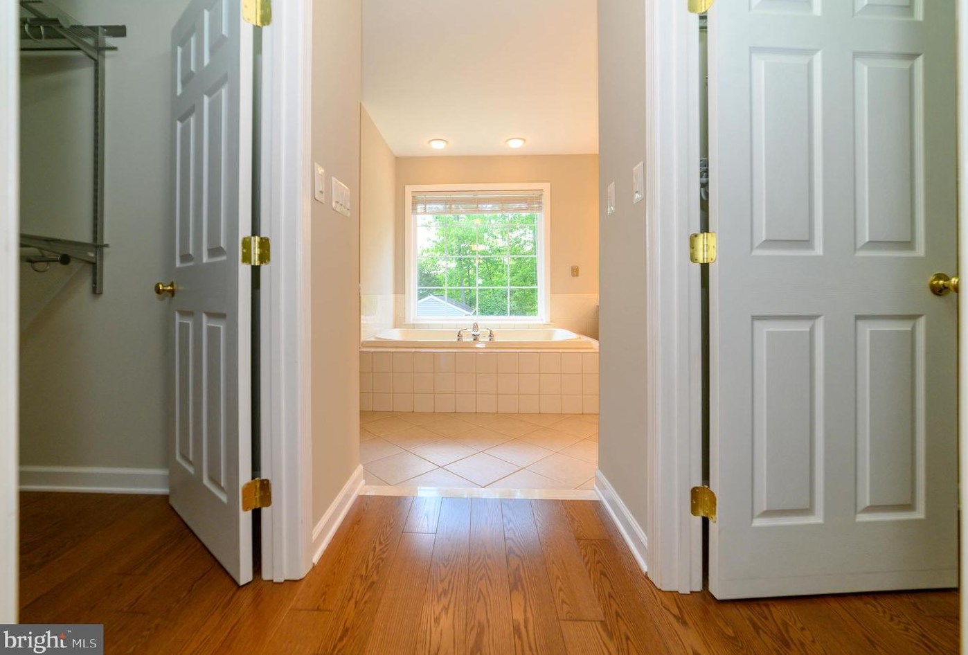 5438 Ruby Dr, Fairfax VA  22030-6338 exterior