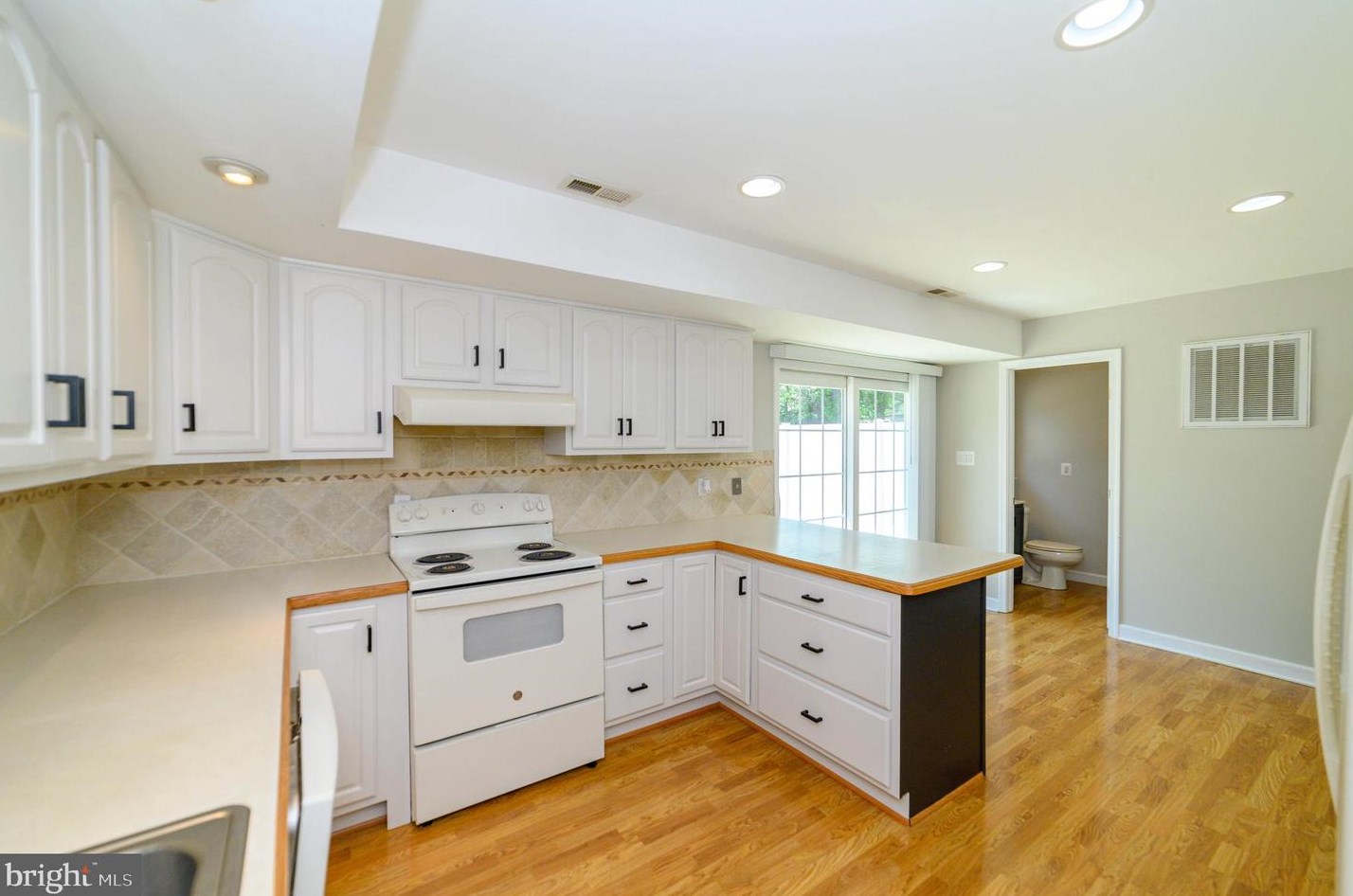 5438 Ruby Dr, Fairfax VA  22030-6338 exterior