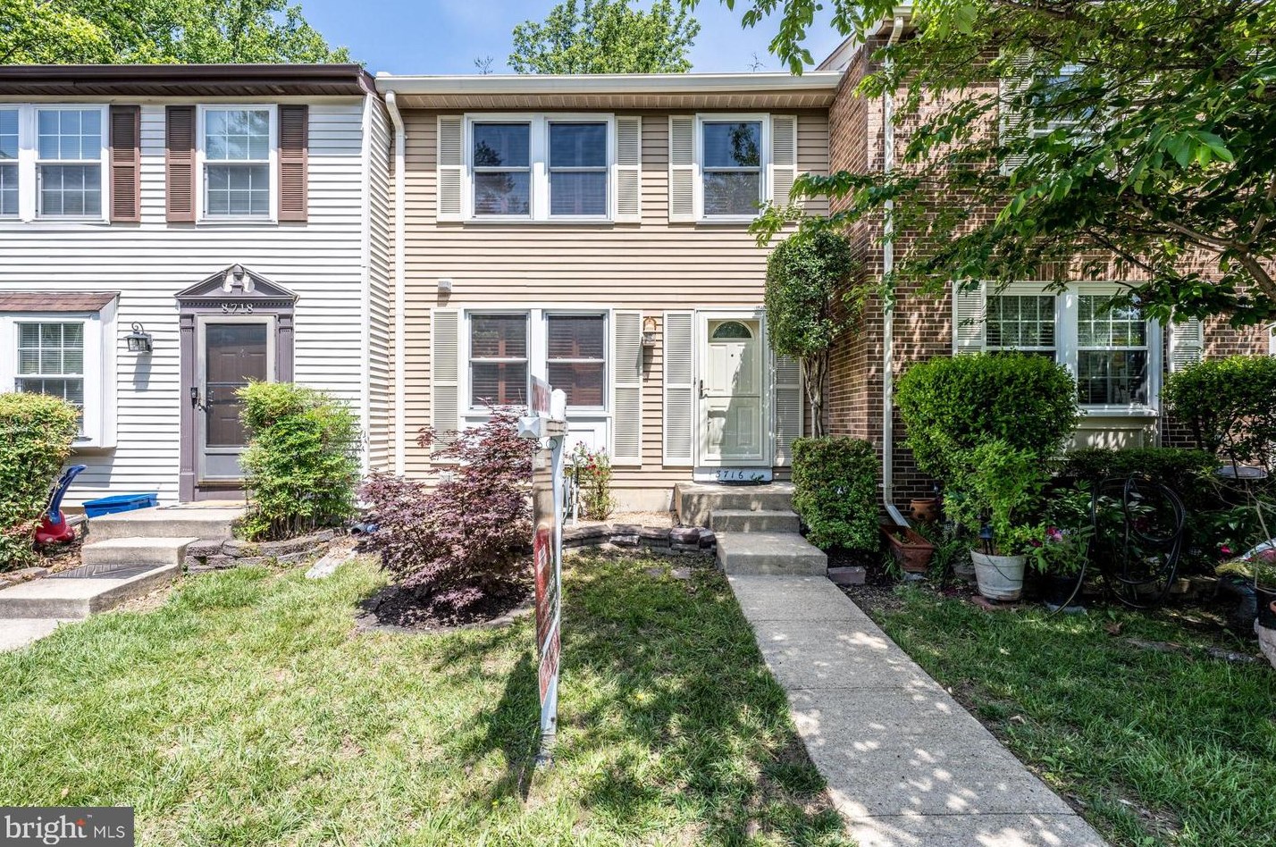 8716 Calvert Cliff Ct, Lorton, VA 22079