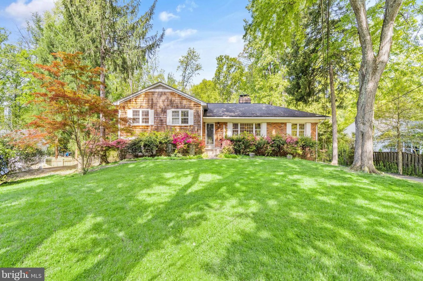 2440 Luckett Ave, Vienna, VA 22180