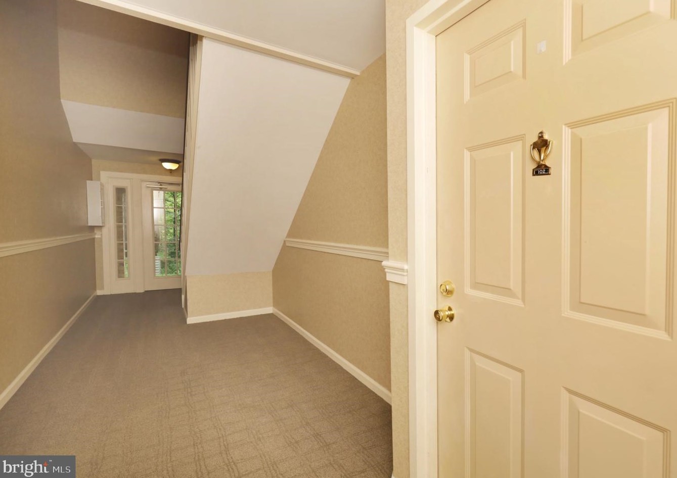 5815 Cove Landing Rd #102, Springfield, VA 22015
