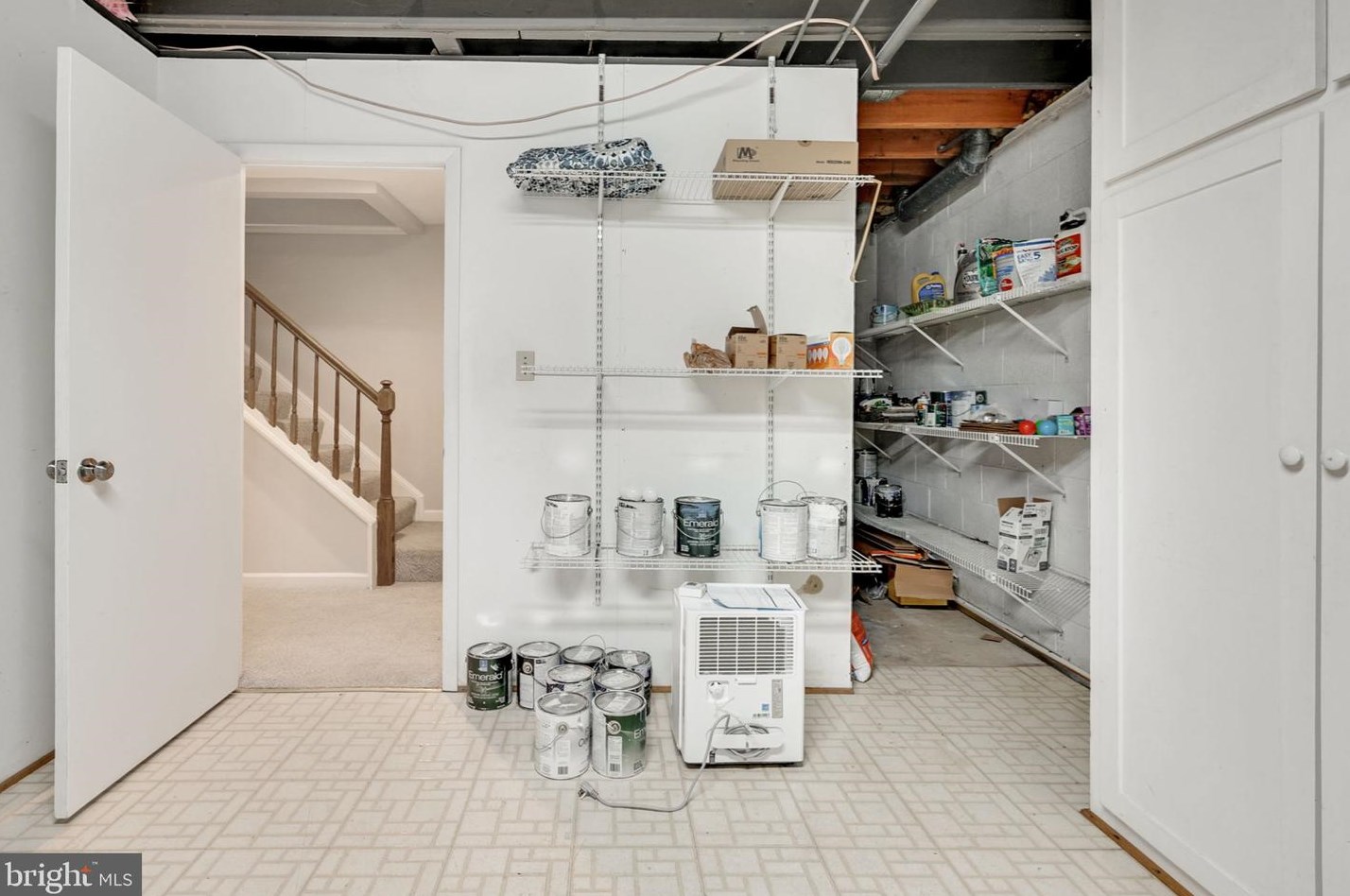 2923 Vlg Spg Ln, Vienna VA 22181-6112 exterior