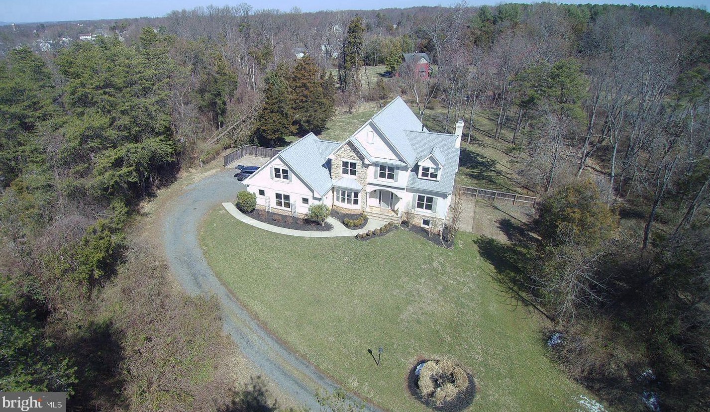 710 Parrish Farm Ln, Great Falls, VA 22066