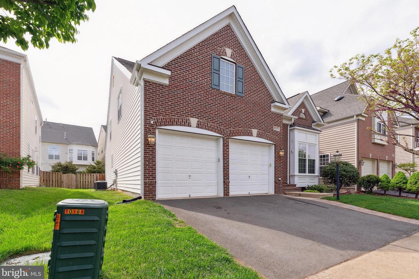 8317 Middle Ruddings Dr, Lorton, VA 22079