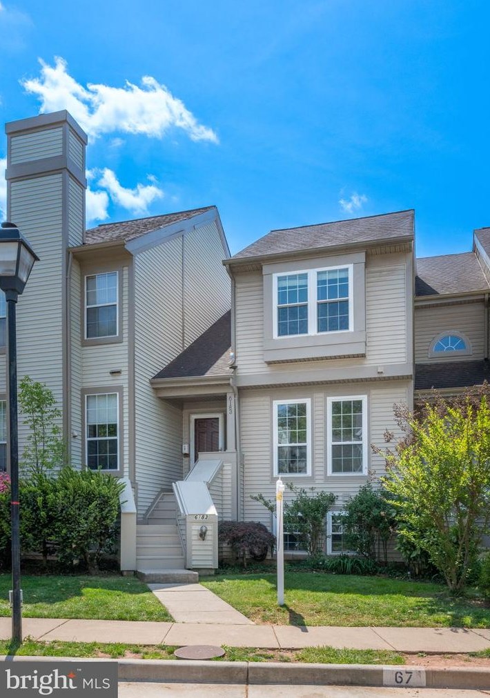 6183 Stonepath Cir, Centreville, VA 20120-3420