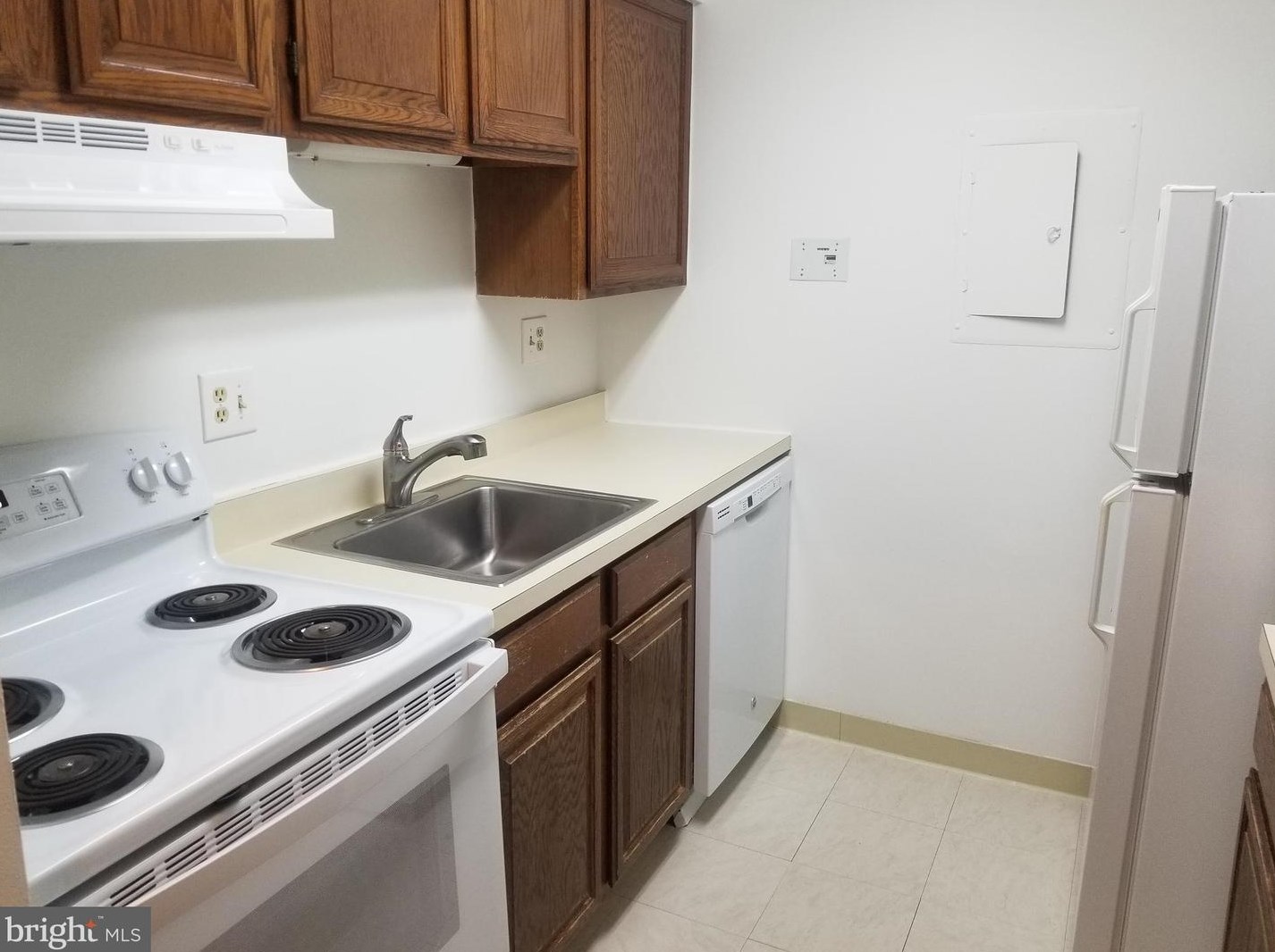 1808 Old Meadow Rd #602, Mc Lean, VA 22102