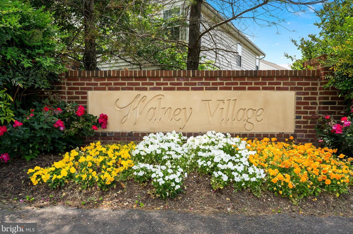 14063 Walney Village Ct, Fairfax, VA 20151-2271