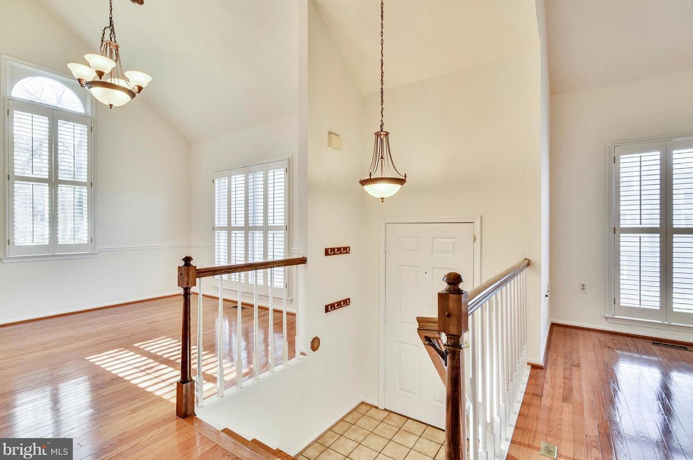 3023 Oakton Meadows Ct, Vienna, VA 22124