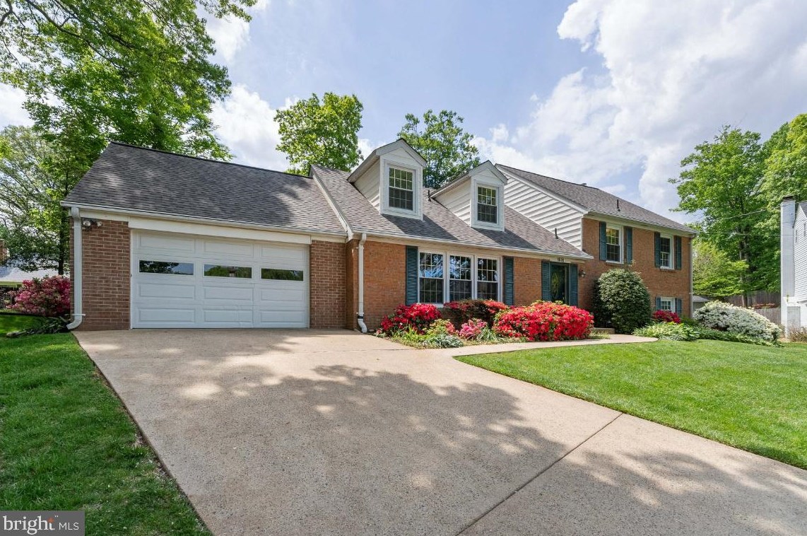 9606 Sonjo Ct, Fairfax, VA 22032-2031