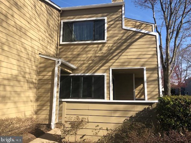 1980 Villaridge Dr # A, Herndon, VA