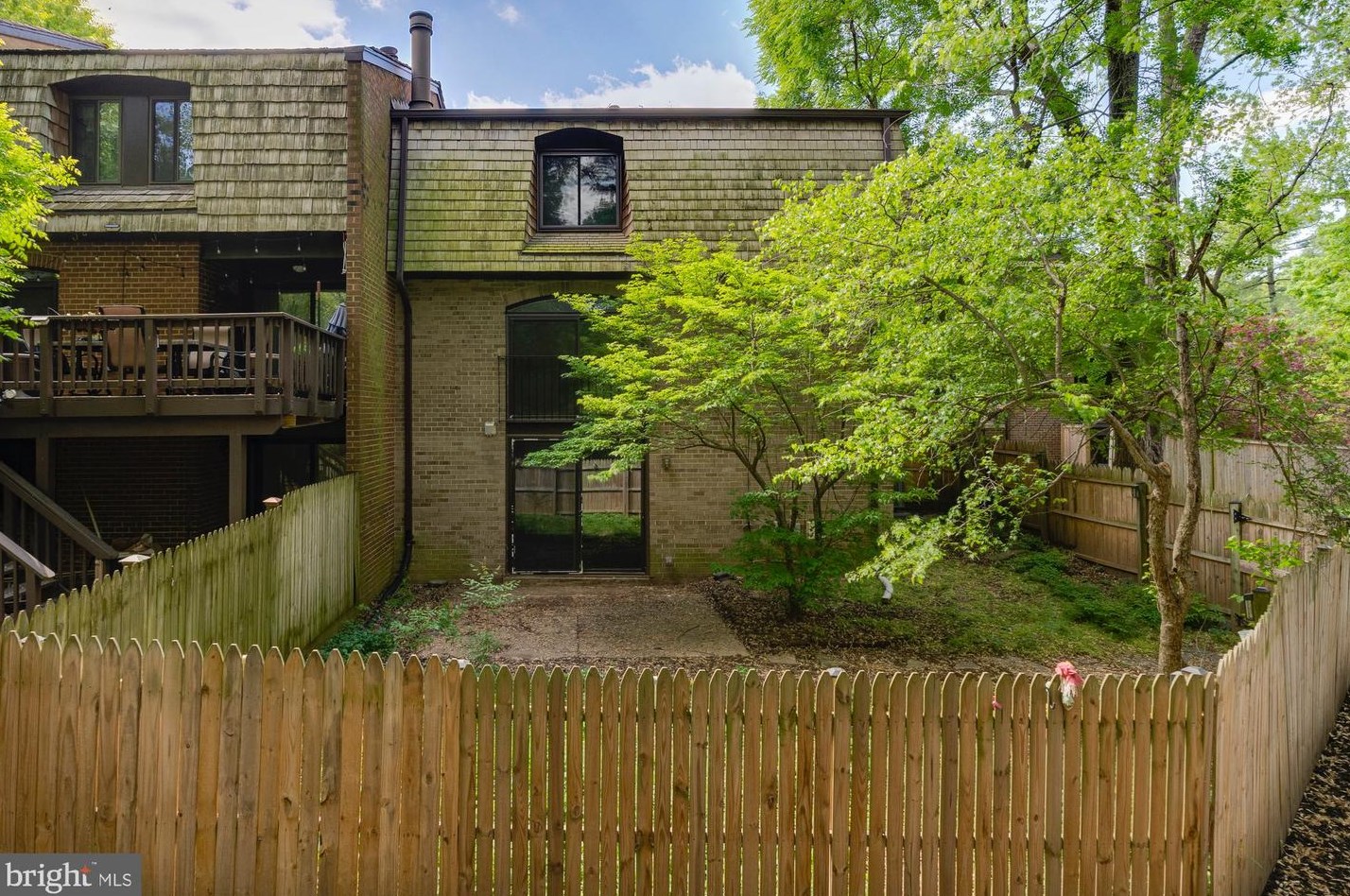 4920 Schuyler Dr, Annandale, VA 22003