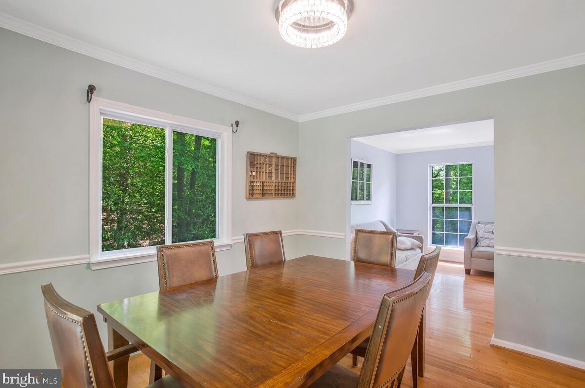 10420 Calumet Grove Dr, Fairfax VA  22032-3801 exterior