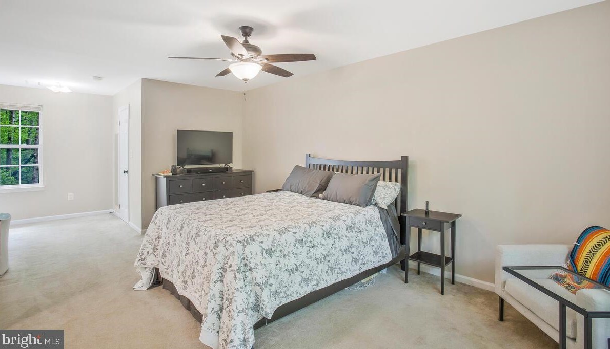 10420 Calumet Grove Dr, Fairfax VA  22032-3801 exterior