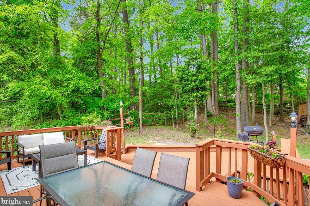 10420 Calumet Grove Dr, Fairfax VA  22032-3801 exterior