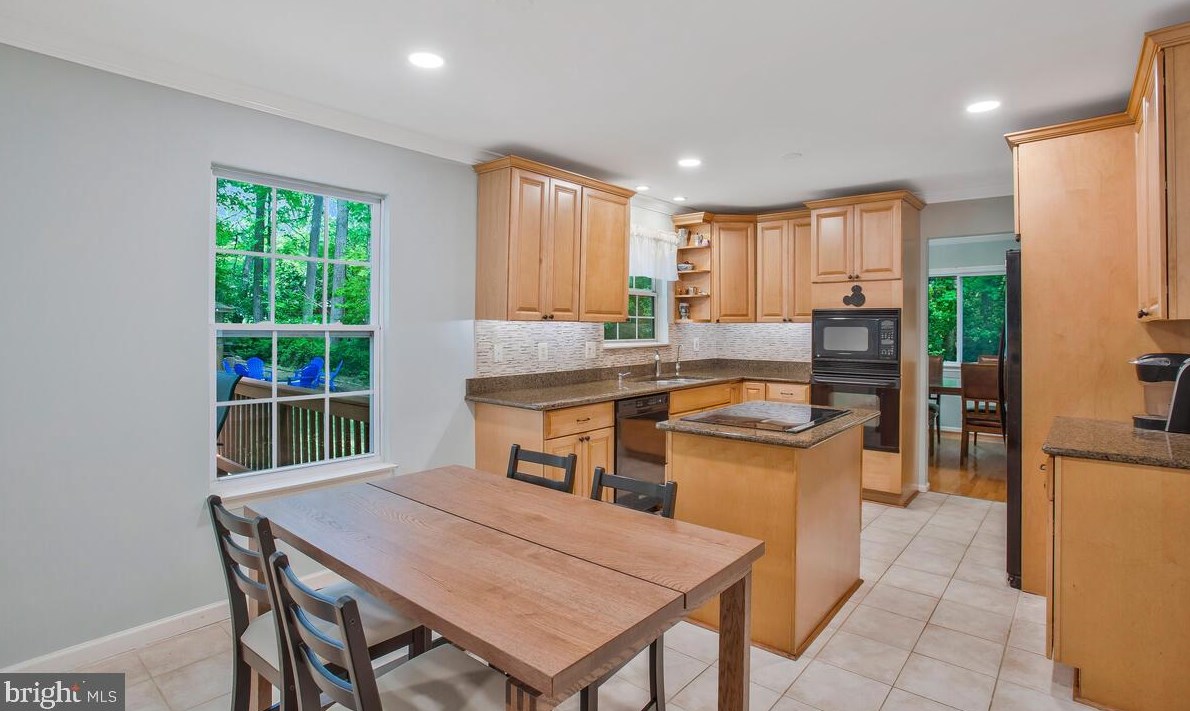 10420 Calumet Grove Dr, Fairfax VA  22032-3801 exterior