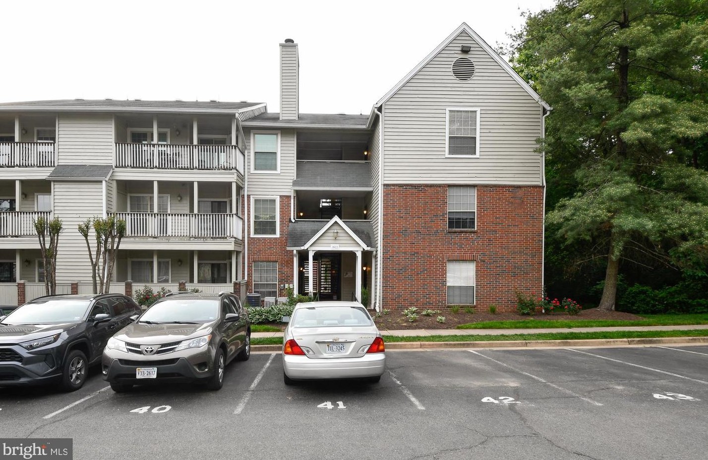 3922 Penderview Dr #325, Fairfax, VA 22033