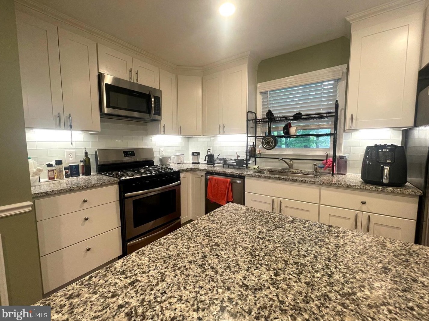 3033 Steven Martin Dr, Fairfax, VA 22031