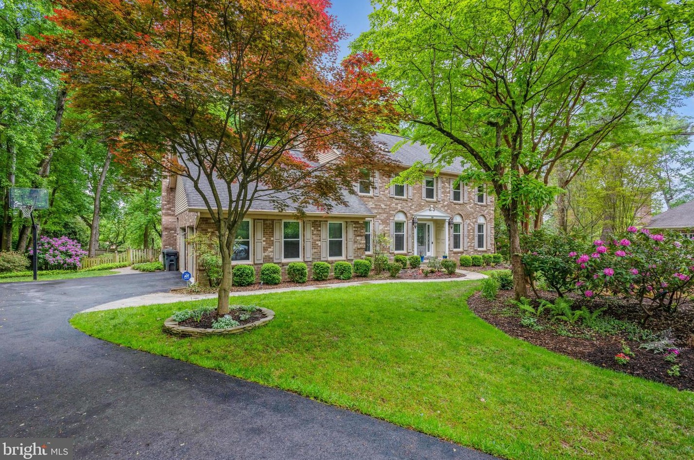 3280 Dutch Mill Ct, Vienna, VA 22124-2127