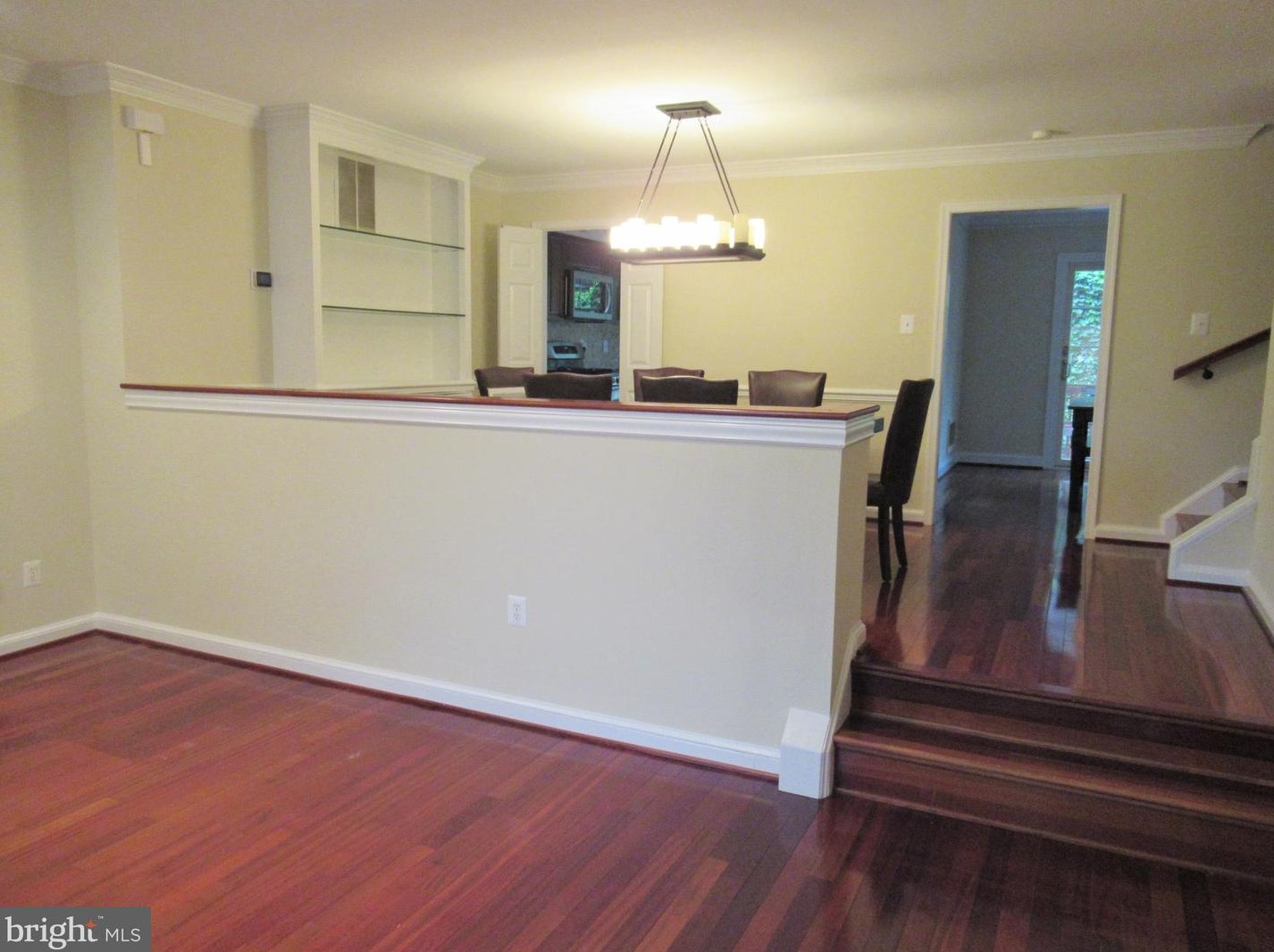 1433 Mclean Mews Ct, Mc Lean VA  22101-3800 exterior