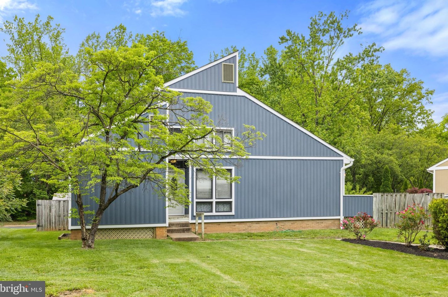 5513 Westcliff Ct, Springfield, VA 22015