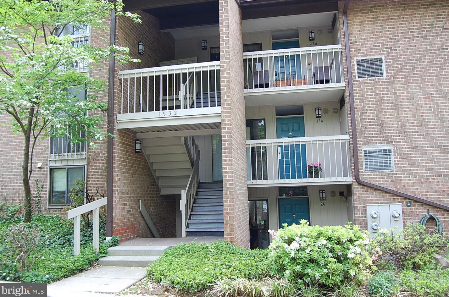 1532 Moorings Dr #12a, Herndon, VA 20190