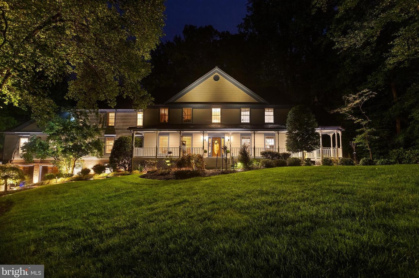 9080 Eaton Park Rd, Great Falls, VA 22066