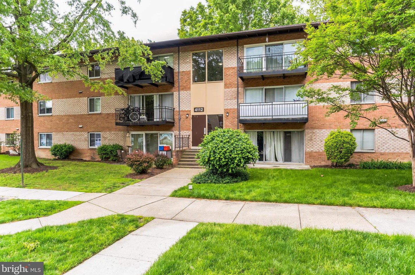 4112 Mangalore Dr #202, Annandale, VA 22003