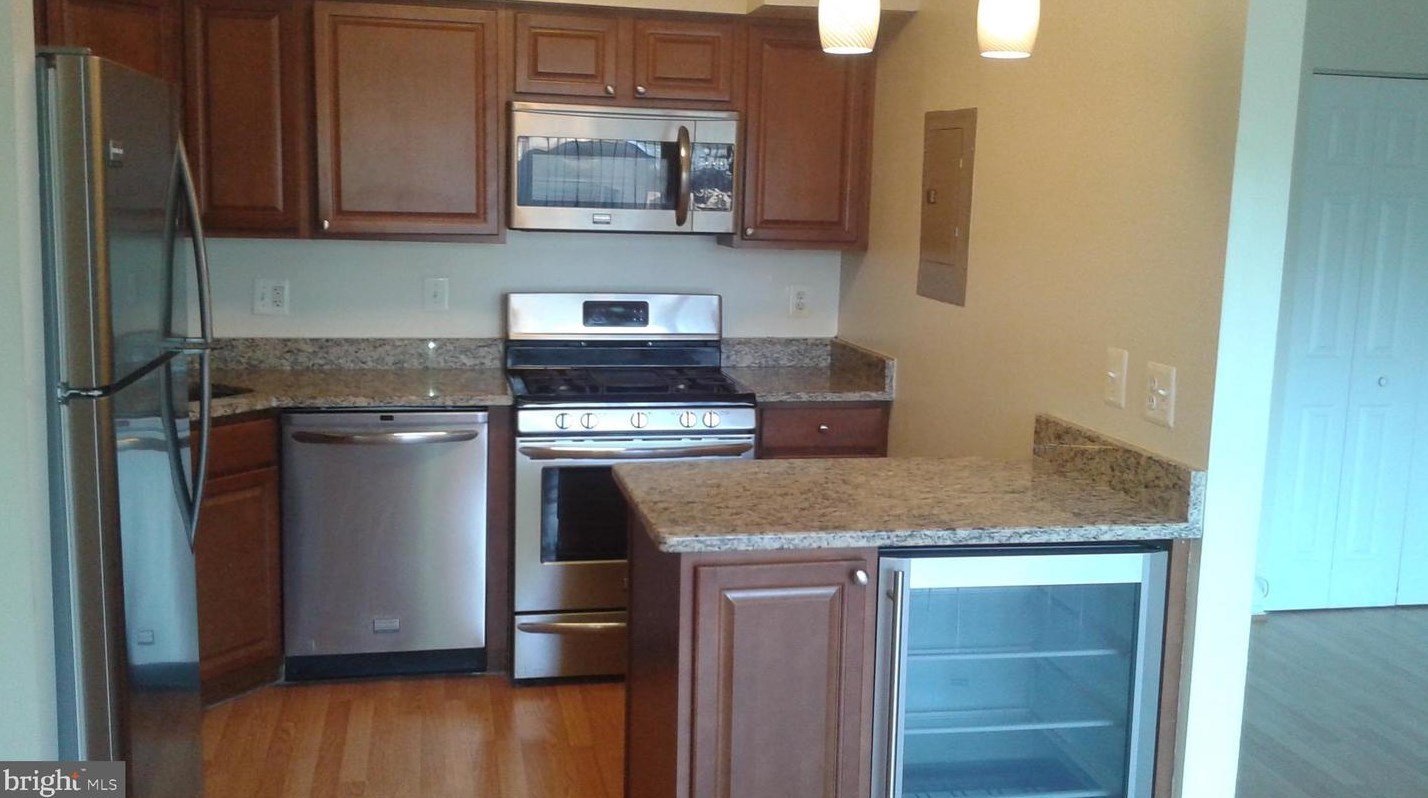 7841 Enola St Apt 107, Mc Lean, VA 22102