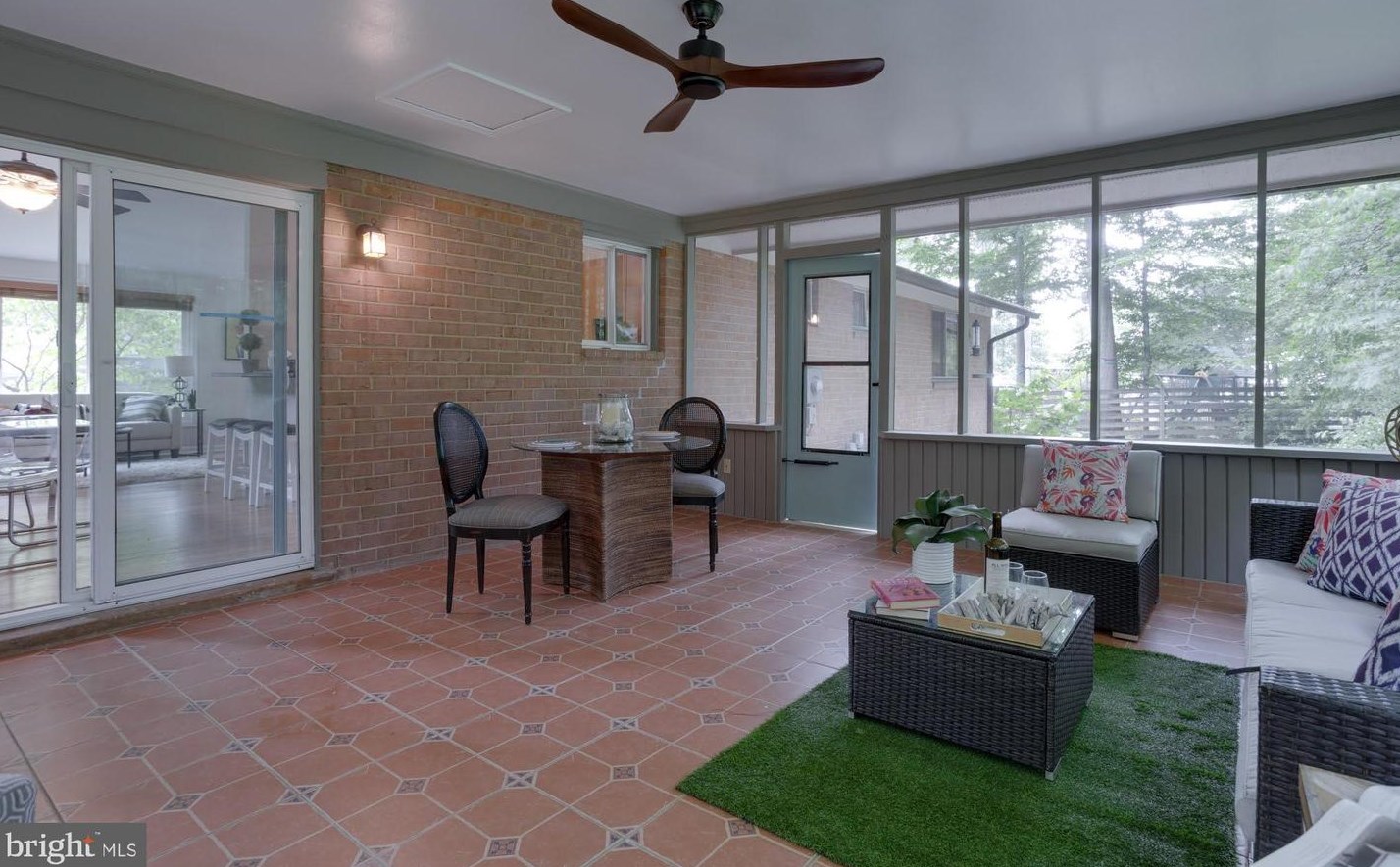 9700 Galsworth Ct, Fairfax VA 22032-2802 exterior