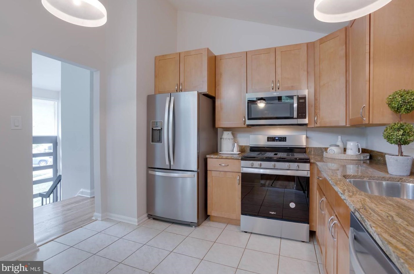 9700 Galsworth Ct, Fairfax VA 22032-2802 exterior