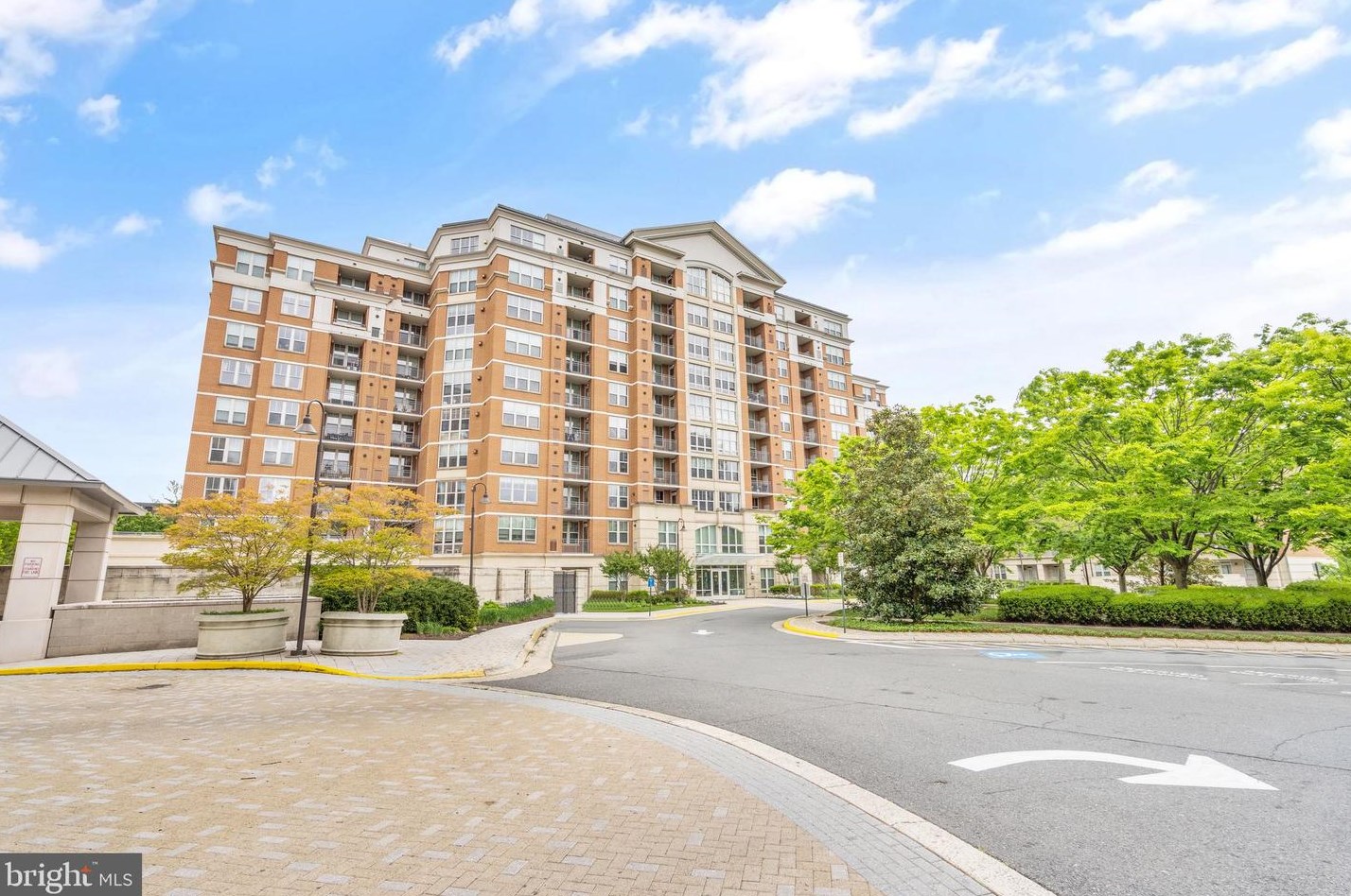 11760 Sunrise Valley Dr #905, Herndon, VA 20191
