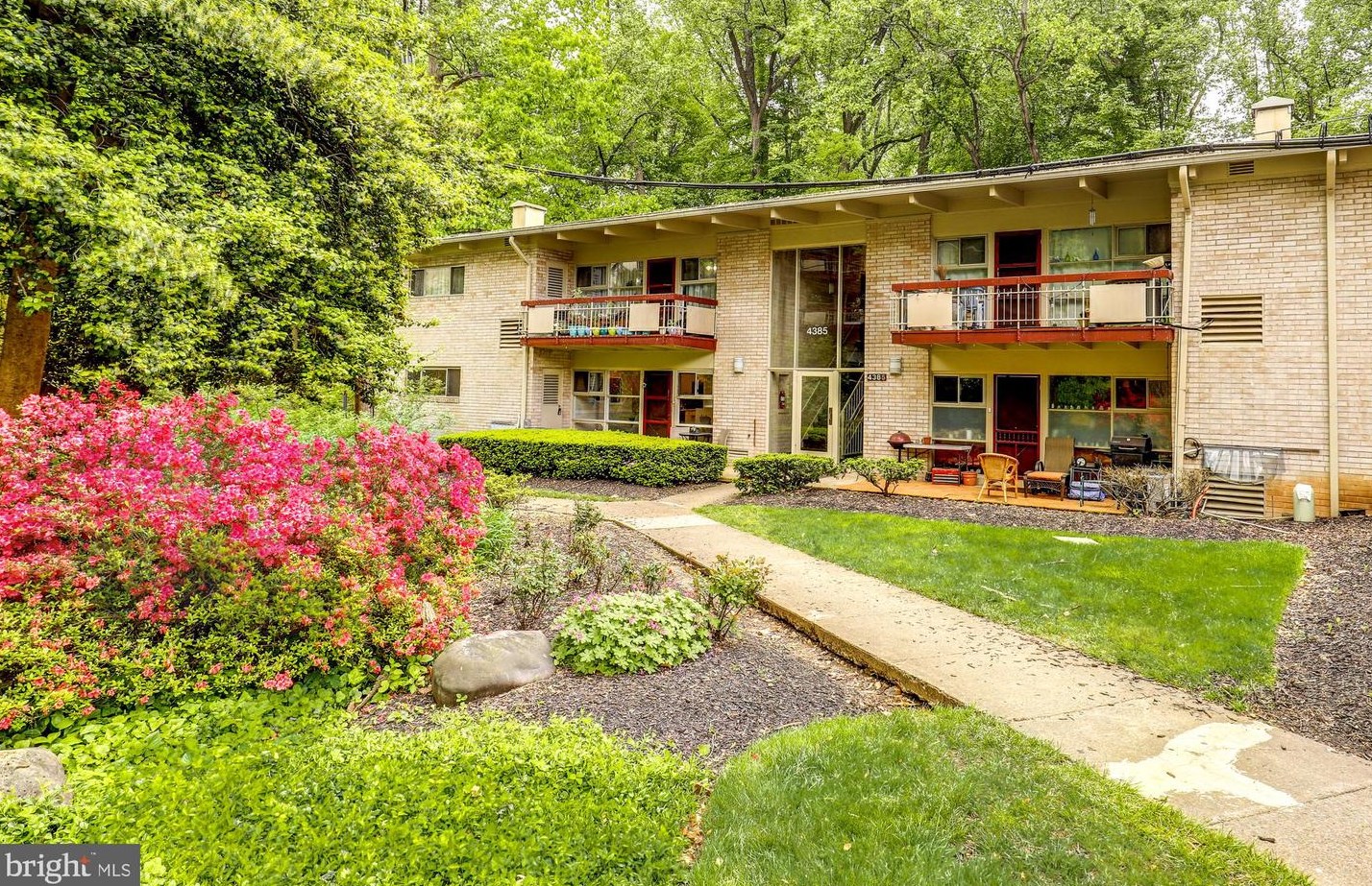 4385 Americana Dr #101, Annandale, VA 22003