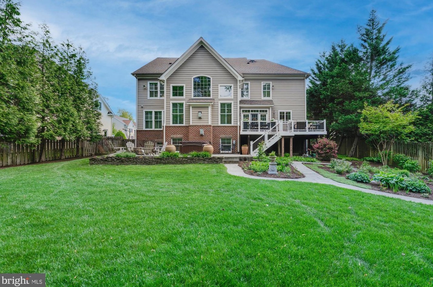 9519 Francis Young Ln, Vienna, VA 22182-3401