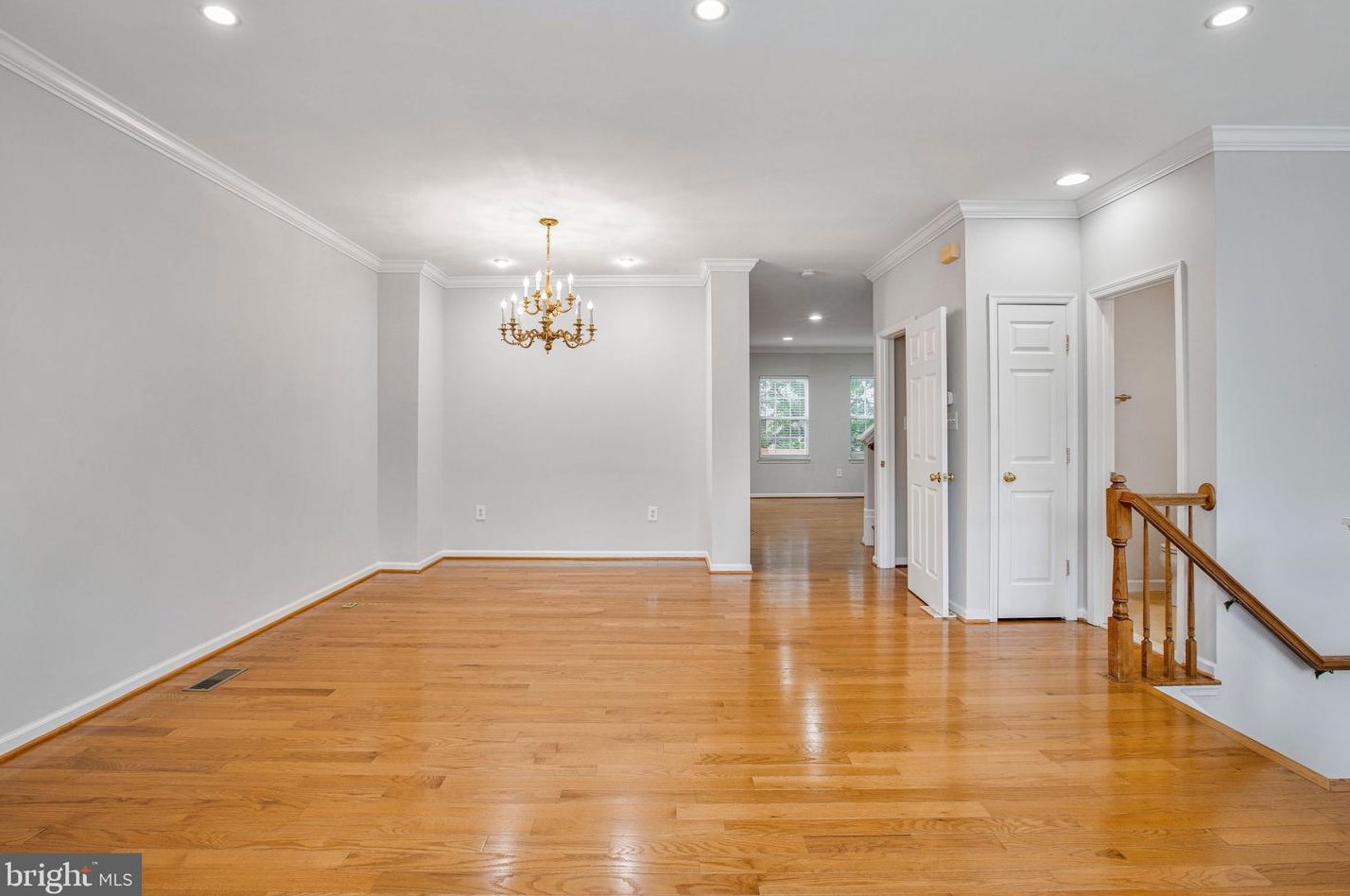 4156 Calais Point Ct, Fairfax, VA 22033-6200