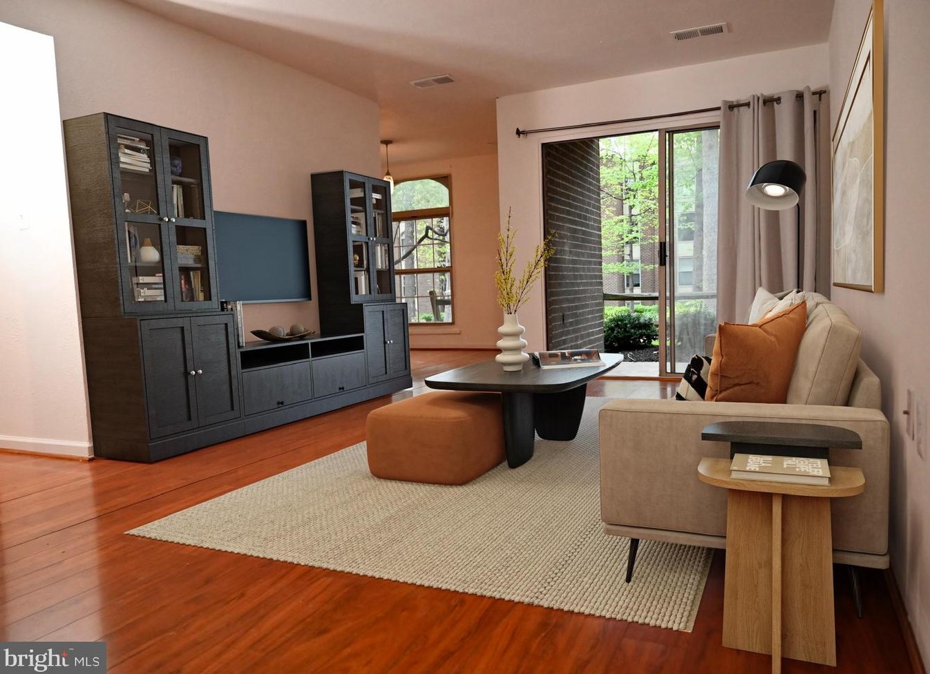 3366 Woodburn Rd #14, Annandale, VA 22003