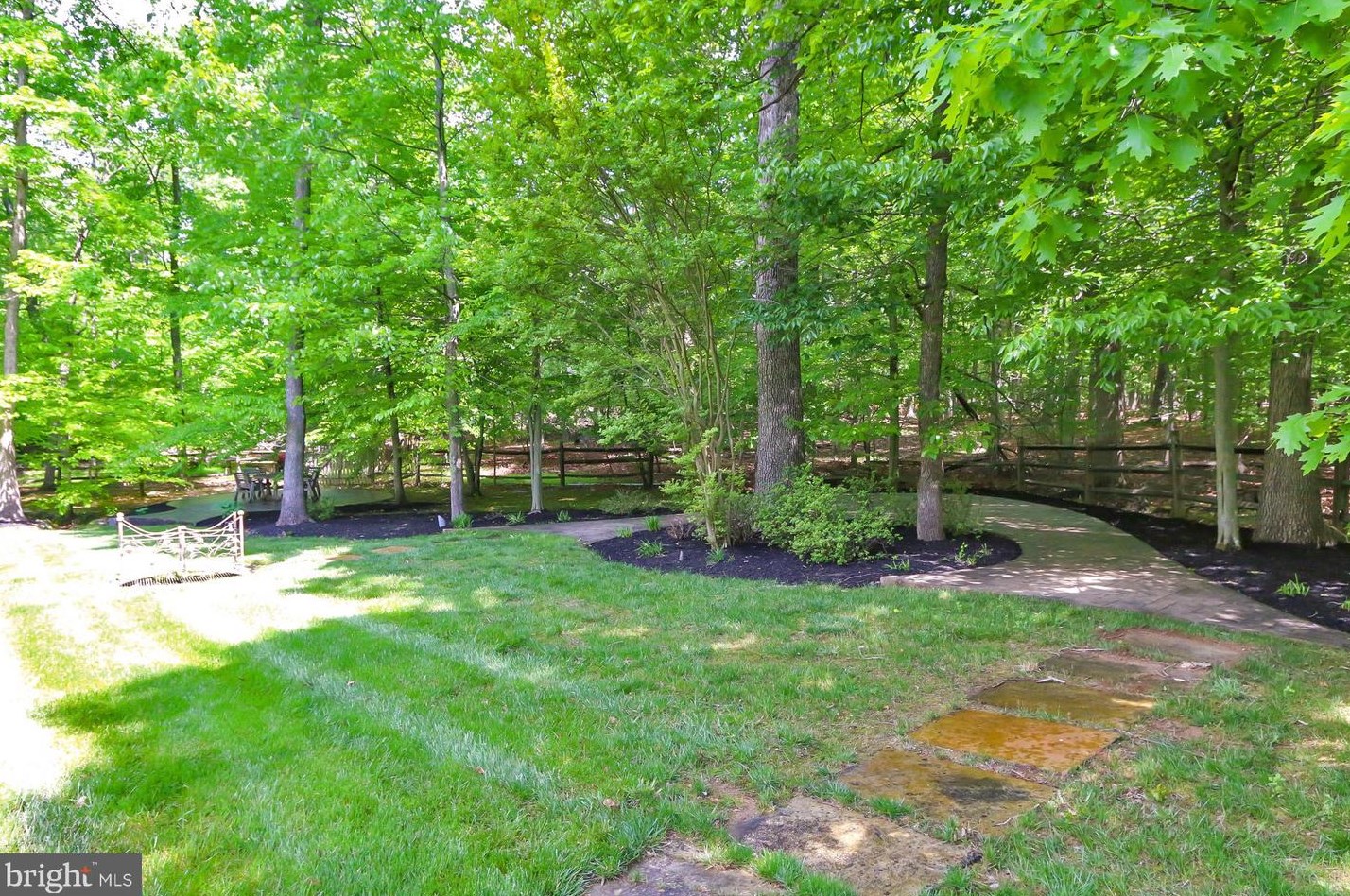 5448 Marlstone Ln, Fairfax VA  22030-5834 exterior