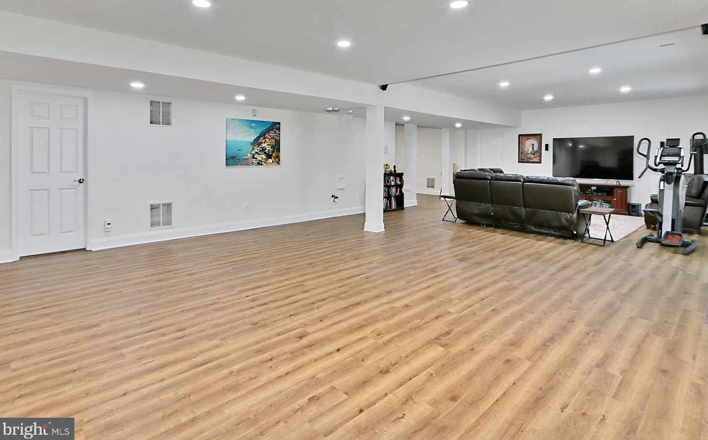 5448 Marlstone Ln, Fairfax VA  22030-5834 exterior