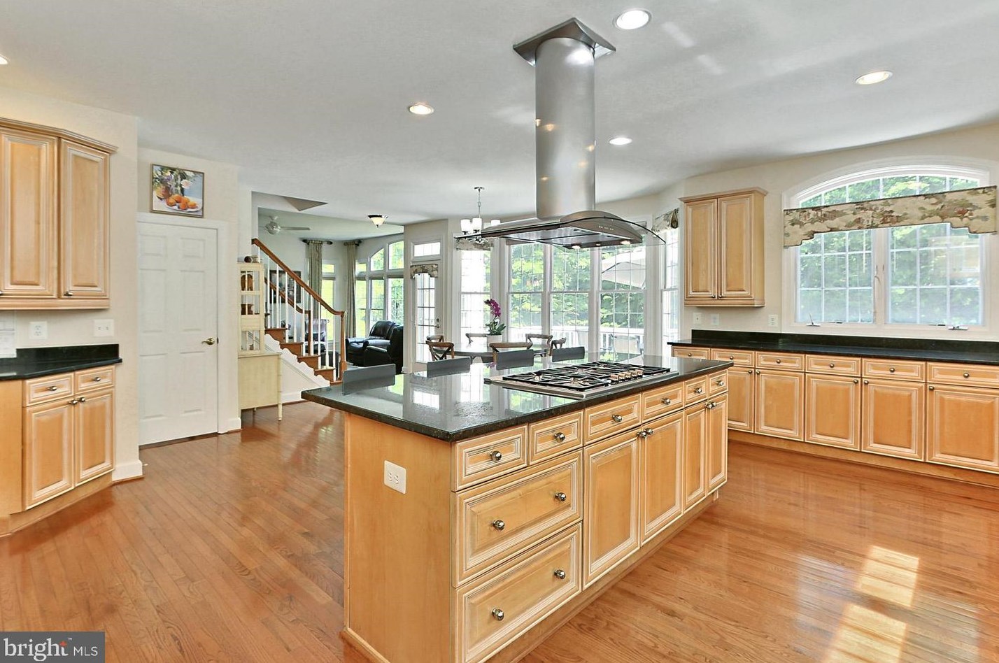 5448 Marlstone Ln, Fairfax VA  22030-5834 exterior