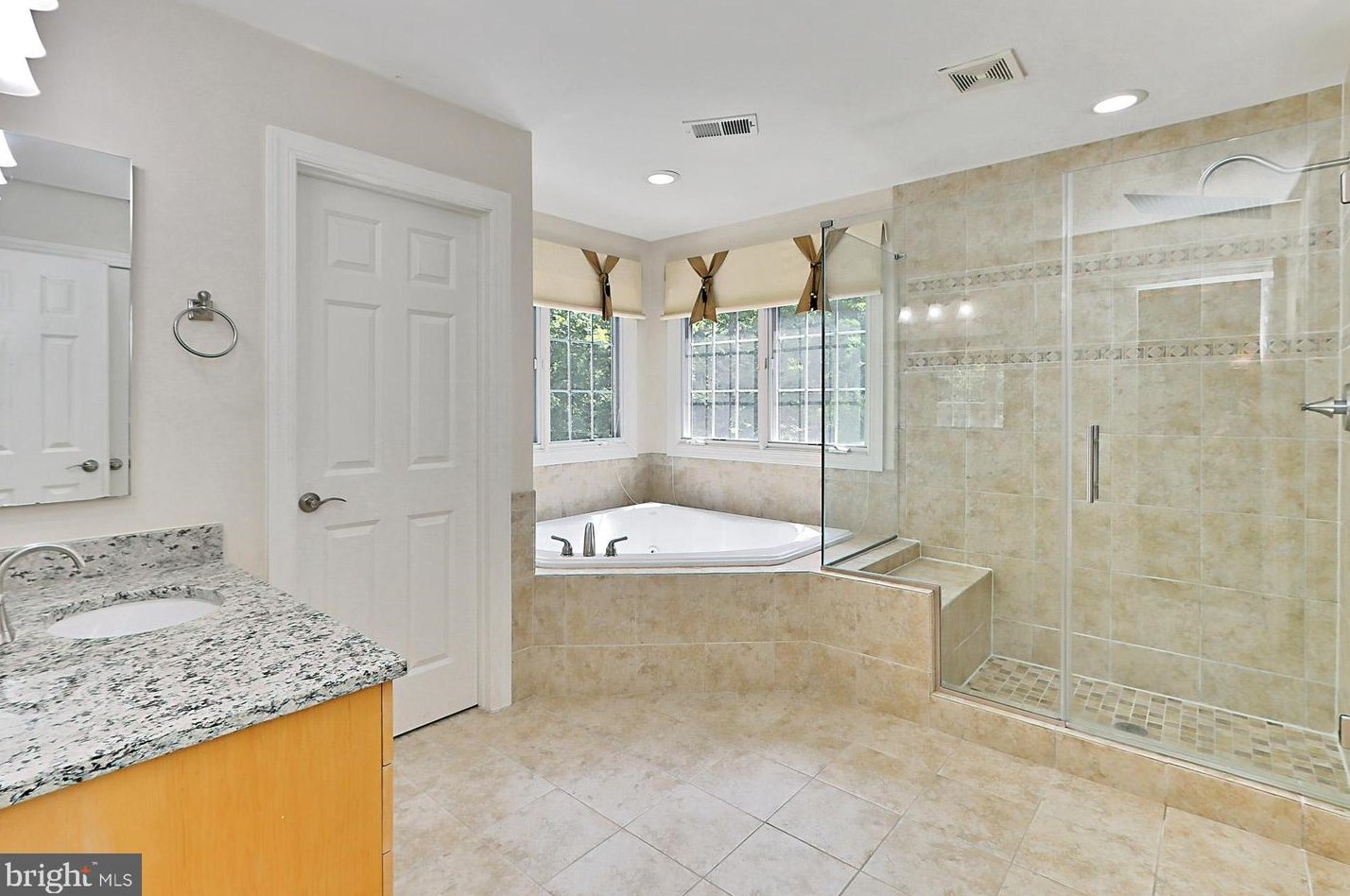 5448 Marlstone Ln, Fairfax VA  22030-5834 exterior