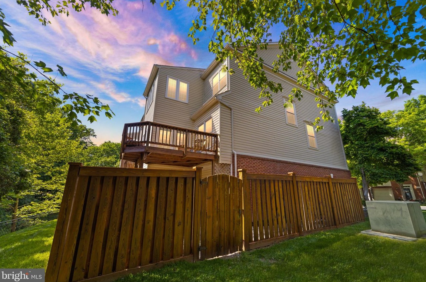 11470 Rothbury Sq, Fairfax, VA 22030-6005